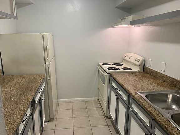 2nd image of 6001 Tullis Dr #6005