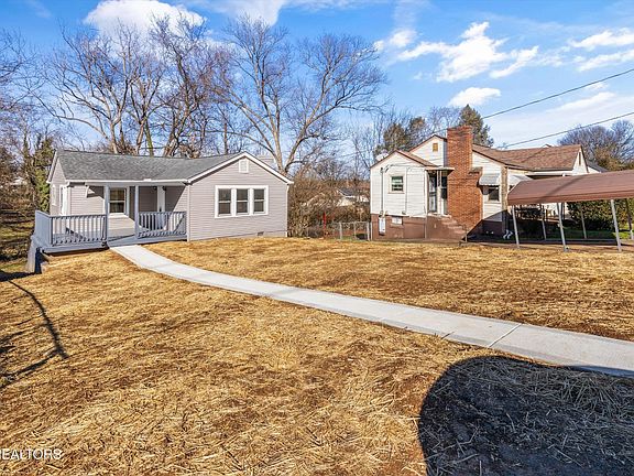 4th image of 3615 Lilac Ave
