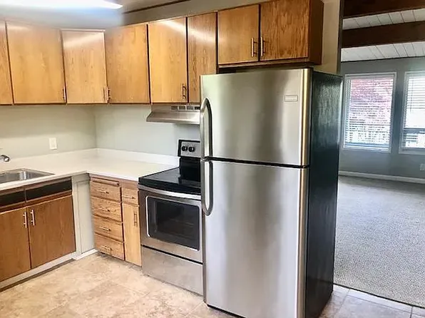 21521 73rd Pl W #11, Edmonds, WA 98026