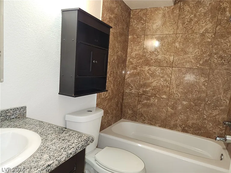 6556 Bradford Ln — Photo 20