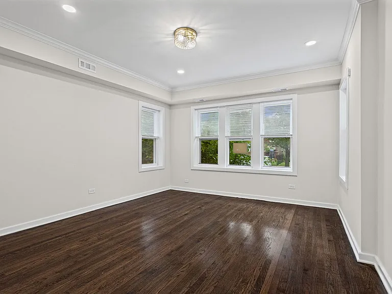 1742 N Mayfield Ave #1 — Photo 24