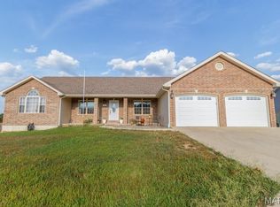 109 Paradise St, Waynesville, MO 65583