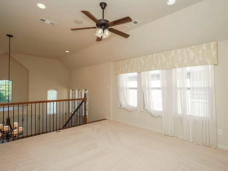4034 Bishop Ln — Photo 23