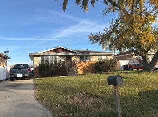 7812 W 74th Pl, Bridgeview, IL 60455