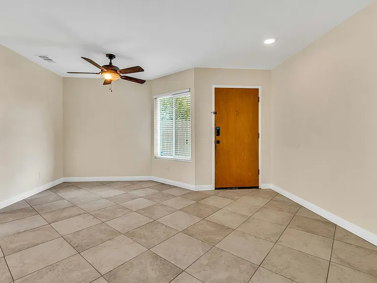 2166 Pueblo Gln — Photo 3