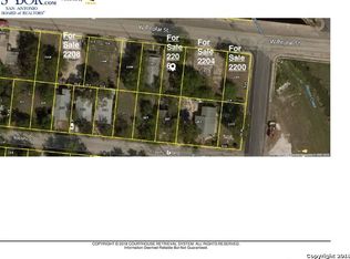 2206 W Poplar St, San Antonio, TX 78207