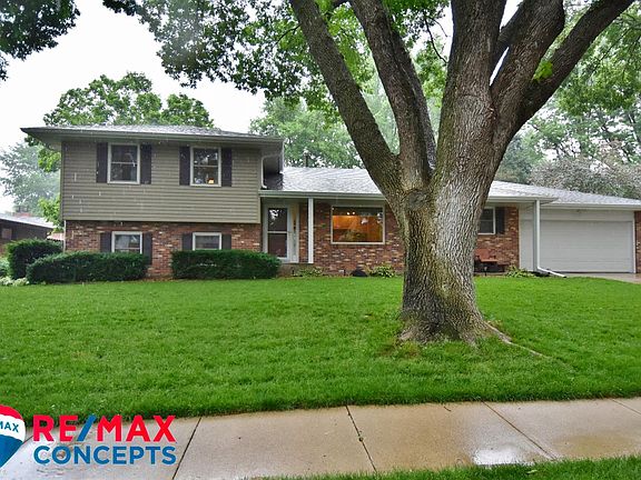 2nd image of 530 Sycamore Dr