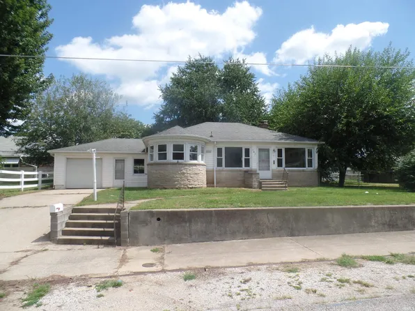 121 S Lewis St, Bloomfield, IN 47424