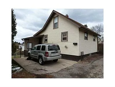 706 Park Ave photo 1