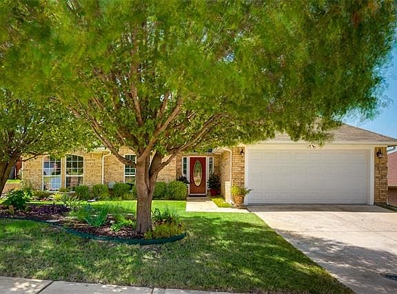 3rd image of 6424 Canyon Lake Dr