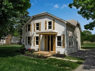 5827 Townline Rd, Sanborn, NY 14132