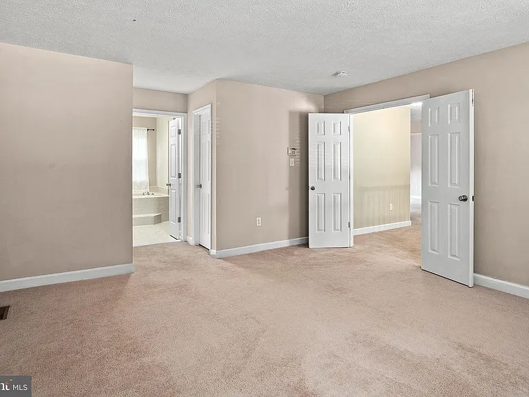 6193 Karas Walk — Photo 12