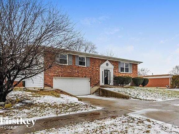 2nd image of 542 N Longwood Dr