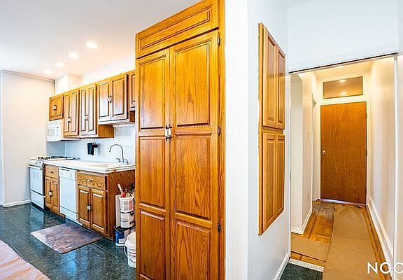 4th image of 3049 Avenue U #1