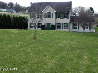 110 James Dr, Saylorsburg, PA 18353