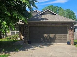 2637 N Sierra Ave, Fayetteville, AR 72703
