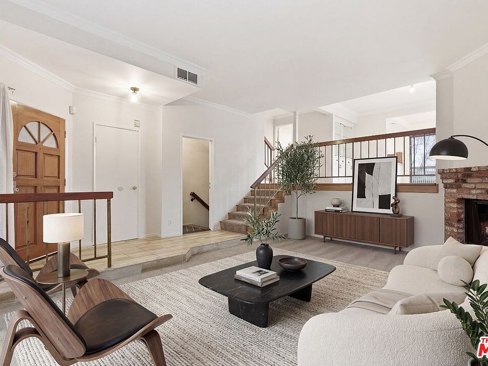 1st image of 7100 Balboa Blvd Unit 101