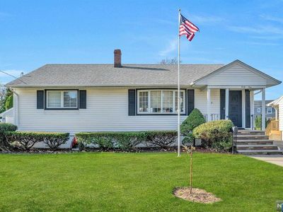 49 Woodside Ave, Hasbrouck Heights, NJ, 07604