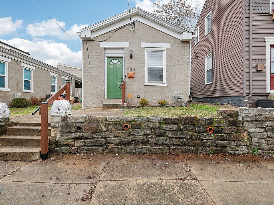 1st image of 724 Roberts St