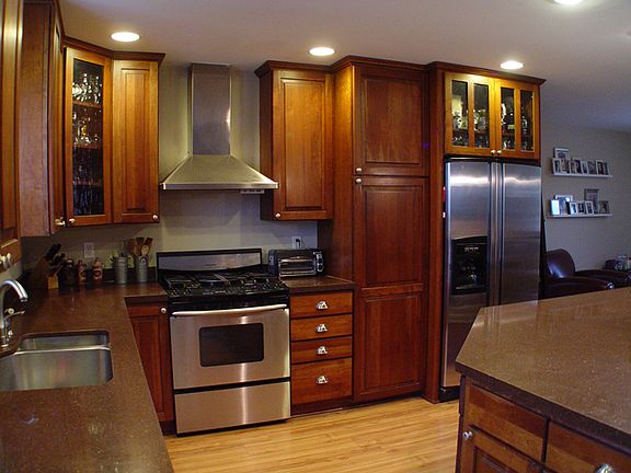 Granite & Stainless Kitchen