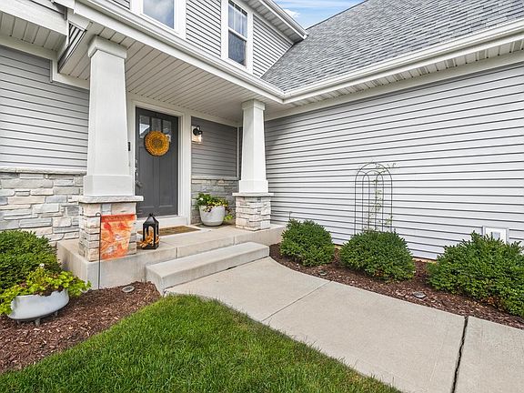 2nd image of 301 Indigo DRIVE