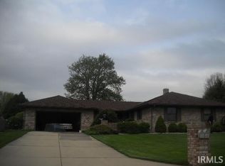 3106 Marshwood Dr, Goshen, IN 46528