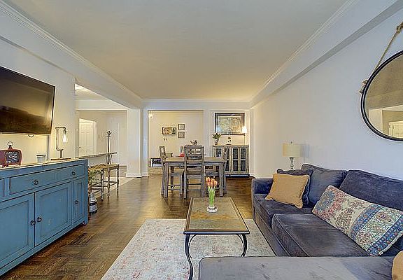 3rd image of 67-76 Booth St APT 5C