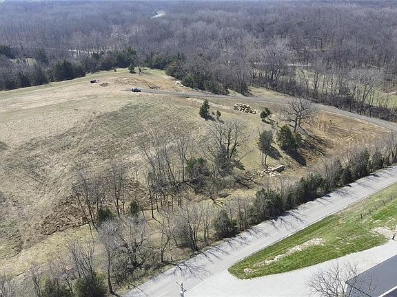 3rd image of Goose Neck Bend Rd