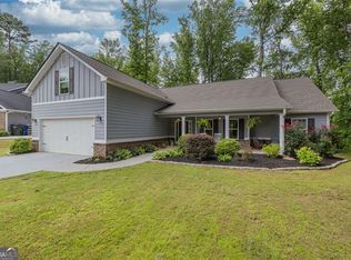 265 Poppyfield Farm Dr, Good Hope, GA 30641