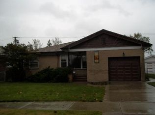 7608 N Neva Ave, Niles, IL 60714