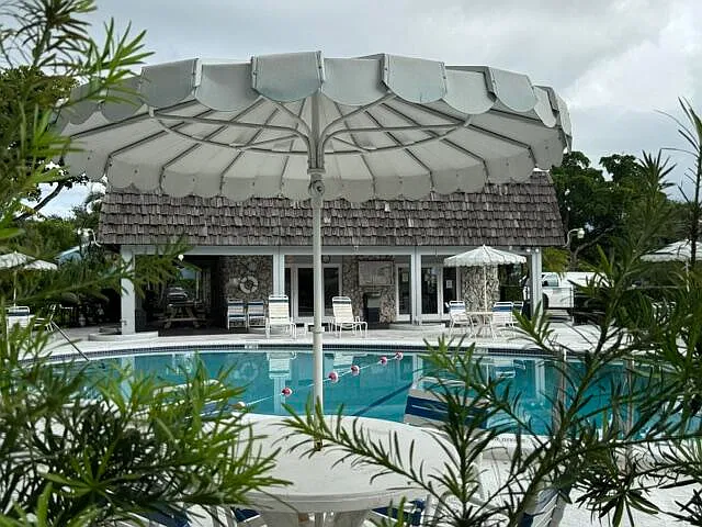 1 bed, 1.0 bath, 760 sqft, $1,600 — Photo 2