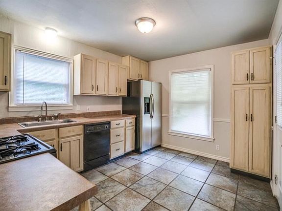 3rd image of 4013 Anita Ave