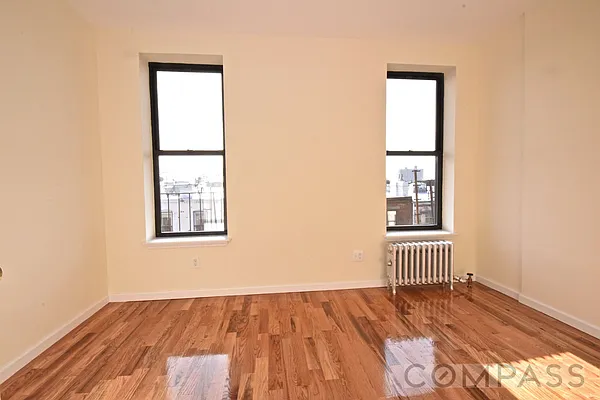 Rented by Compass | media 22