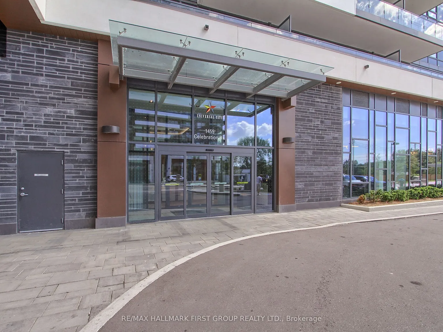 2 bed, $2,350 — Photo 2