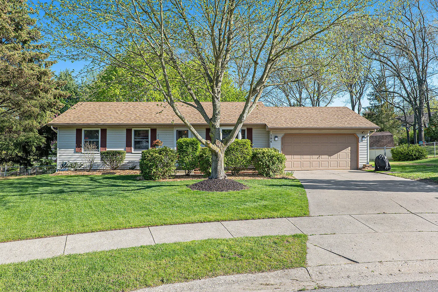 184 Highland View Ct NE photo 1