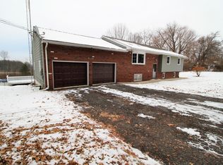 1058 Hoagerburgh Rd, Shawangunk, NY 12589