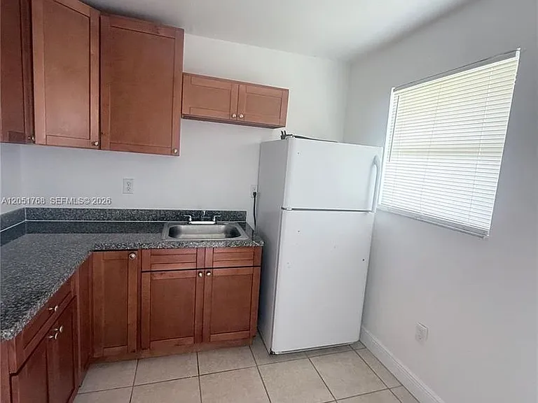1990 NW 183rd St — Photo 10