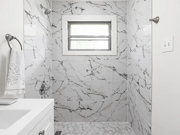 207 Stephen Ct — Photo 17