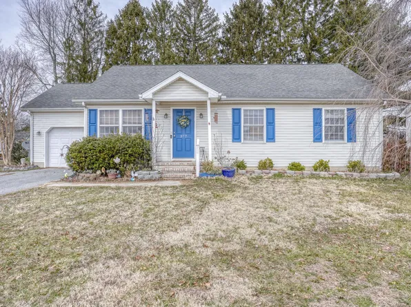 377 Mystic Ln, Magnolia, DE 19962