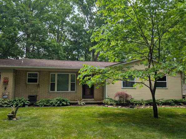 810 Oakgrove, Highland, MI 48356