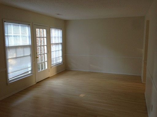 5th image of 3223 Regents Park Ln Unit B