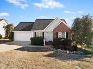 126 Oak Ridge Dr, Greenwood, SC 29649