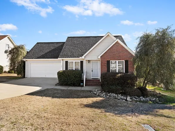 126 Oak Ridge Dr, Greenwood, SC 29649