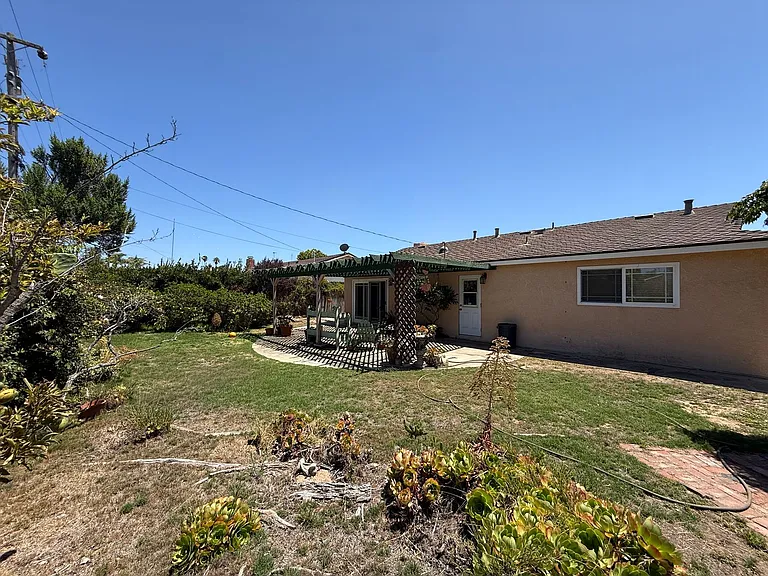 735 Patterson Rd — Photo 39