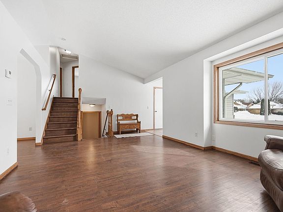 2nd image of 5452 Helena Rd N