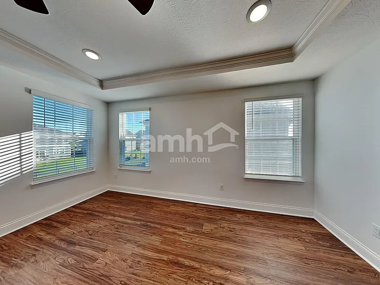 8331 Merlin Dr — Photo 11