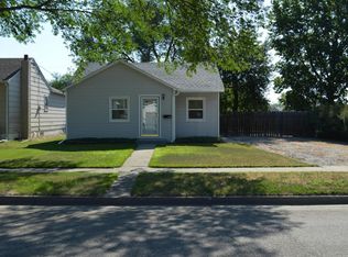 815 S 9th St, Aberdeen, SD 57401