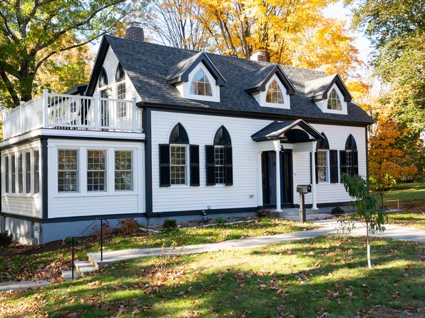 110 Edgell Rd