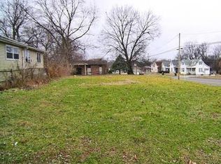 203 S Pacific St, Cape Girardeau, MO 63703