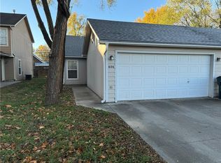 606 Locust St, Lawrence, KS 66044